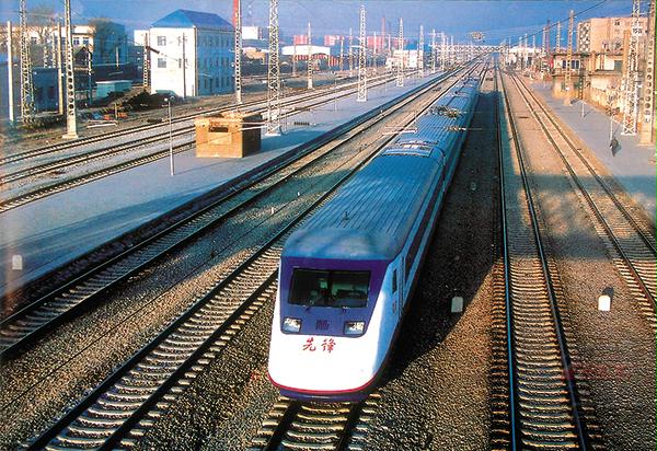 秦沈鐵路客運專線電氣化工程(劉時運 提供).jpg